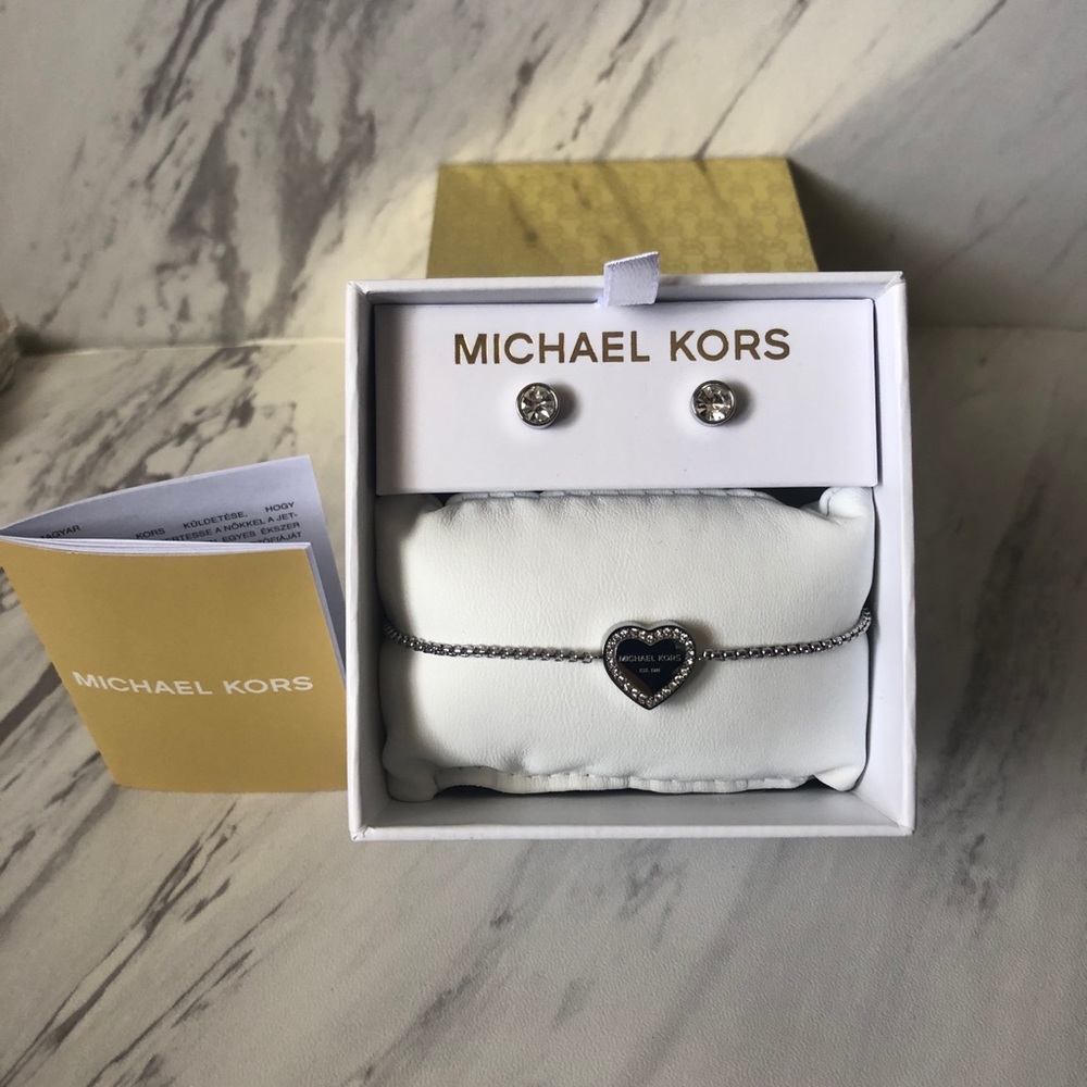 NWT Michael Kors Slider Bracelet & Earrings Set